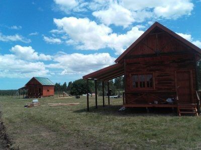 Complejo de 10 cabañas de 31 m2 con 14 m2 entrepiso, cochera, contruídas en San Carlos, Uruguay